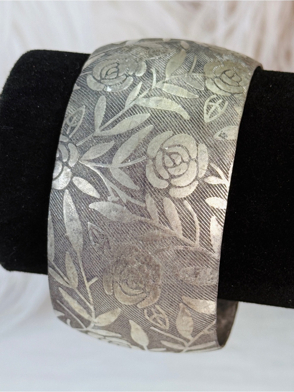 Vintage etched Floral aged Silvertone cuff bracelet